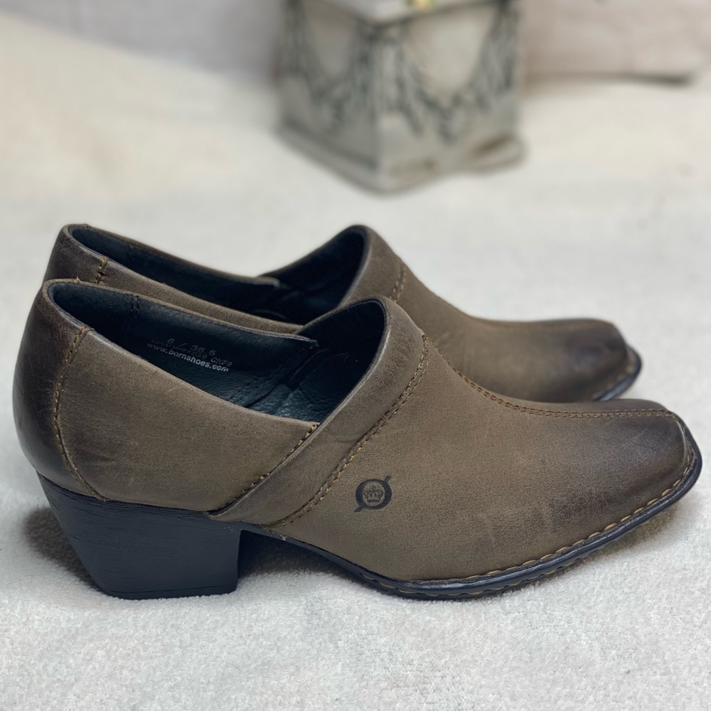 Born destressed leather ankle booties size 6